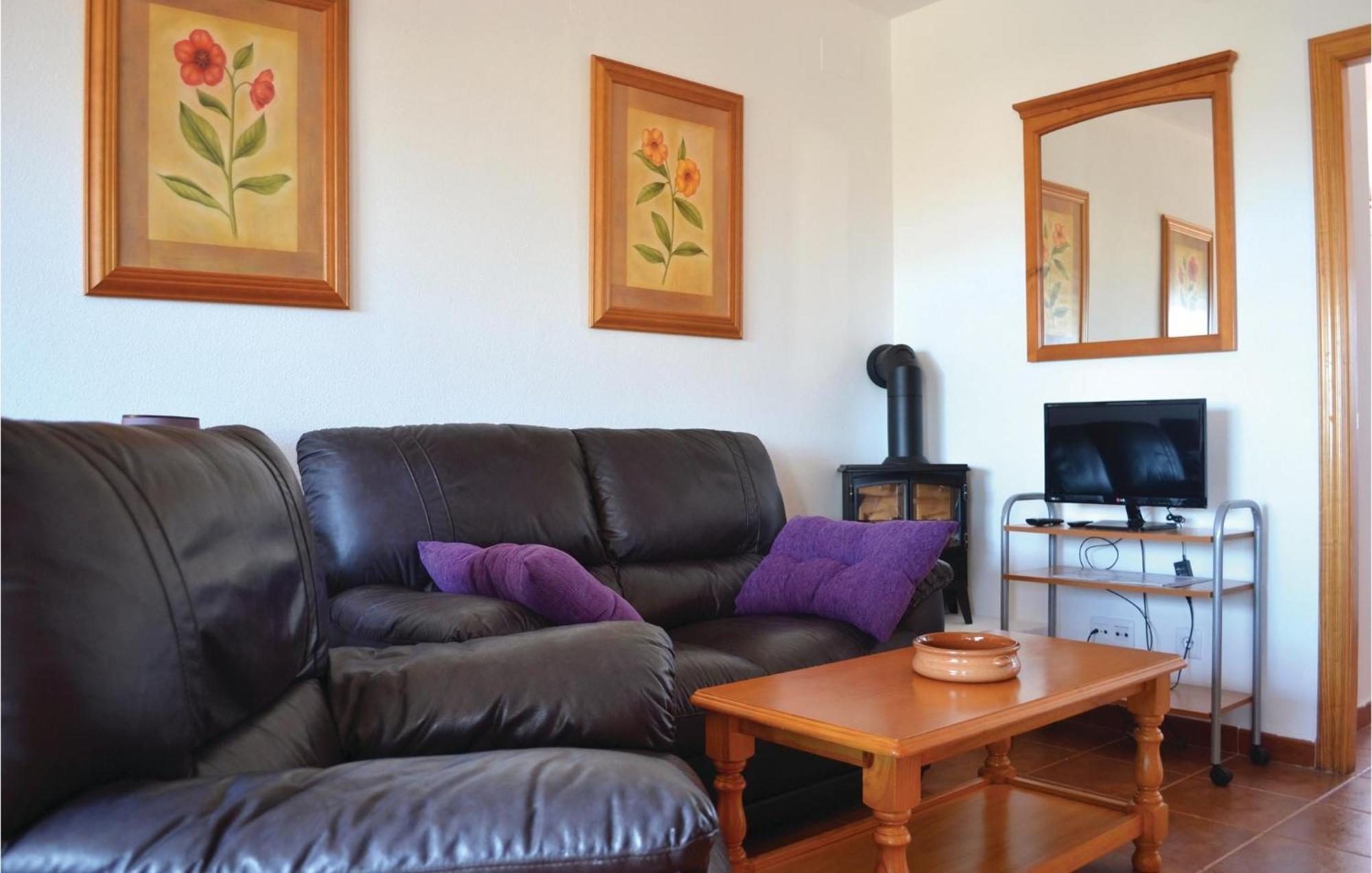 2 Bedroom Awesome Apartment In Vinarós 外观 照片